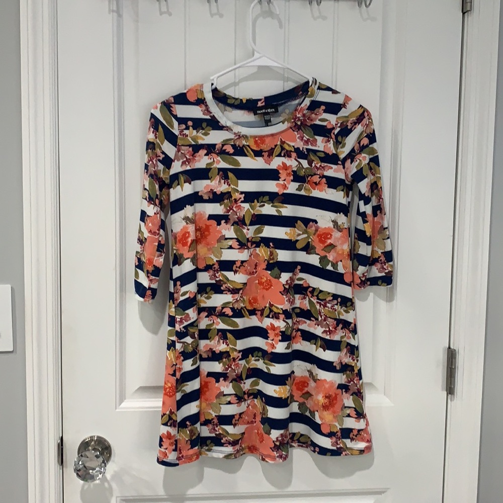 Moon & Stars Navy blue and white striped floral dress. Size M (10-12).